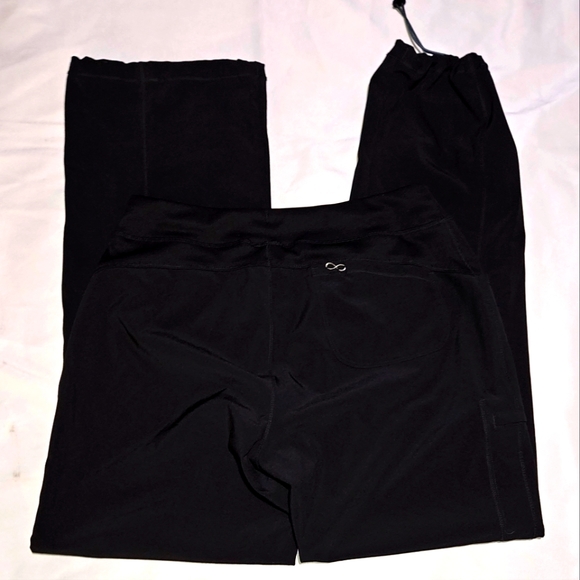 Cherokee Infinity Scrub Pants with Adjustable Bottoms in Black size Medium Tall - Picture 2 of 3